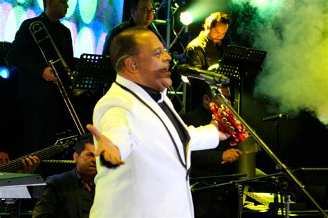  El Concierto de Wilfrido Vargas en Bogotá: Un Viaje Musical por la Nostalgia y el Baile